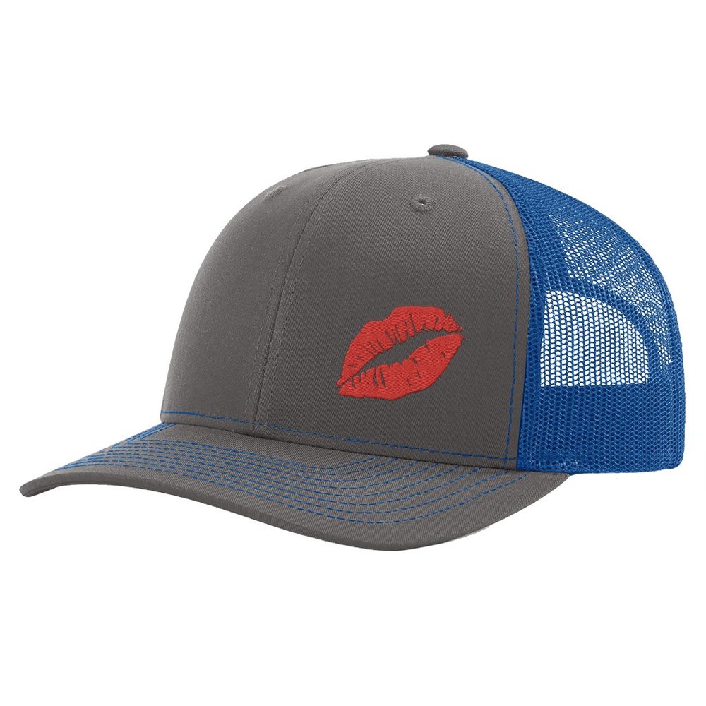 LiPS KISS hat   Embroidery